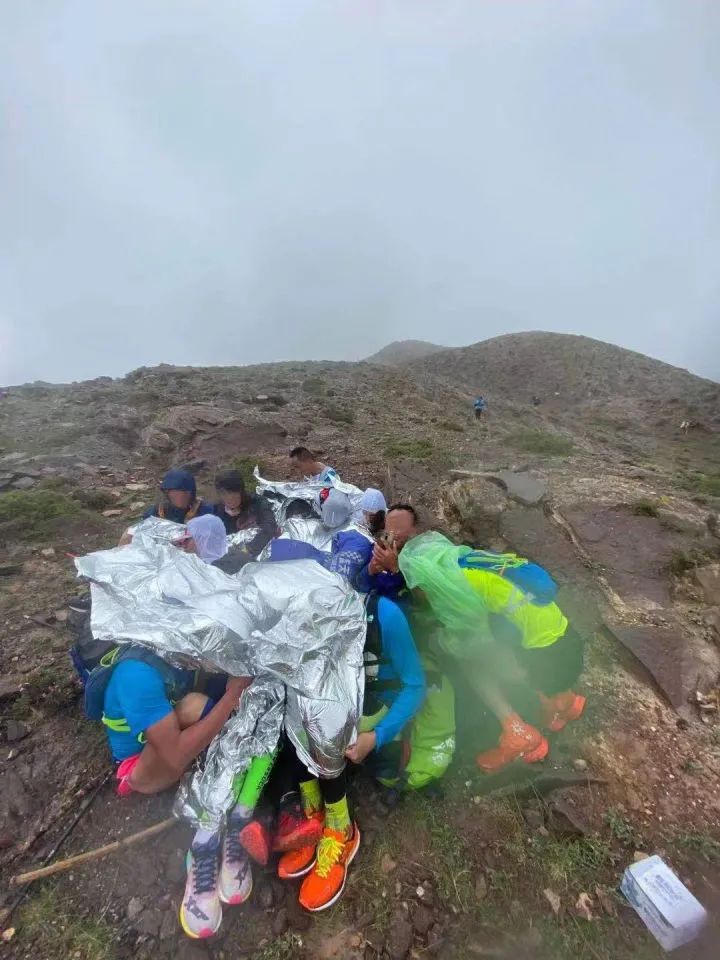 马拉松受伤图片大全_马拉松受伤_马拉松受伤的住院医疗费谁出