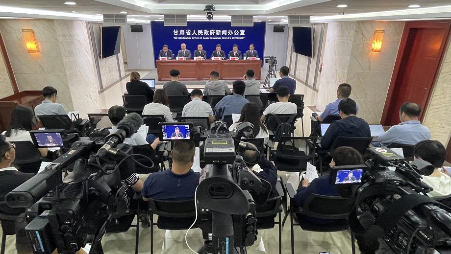 马拉松比赛受伤仍然跑到终点_马拉松受伤_马拉松受伤的住院医疗费谁出