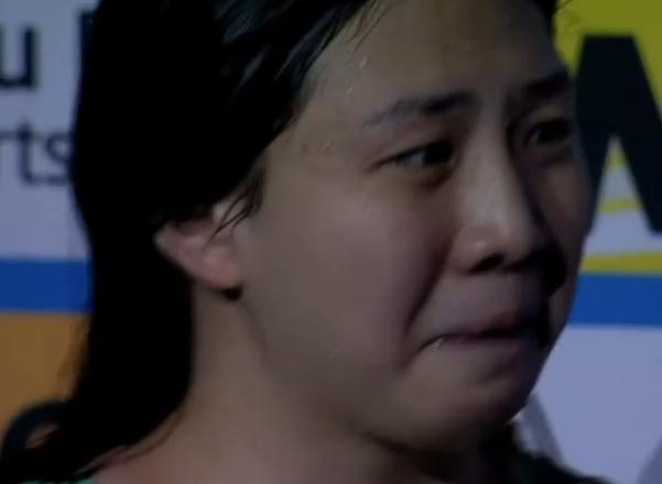 游泳队的采访有多好笑_记者采访游泳运动员的提问_中国游泳冠军采访内容