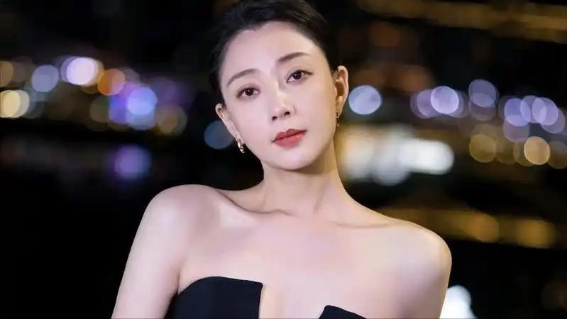 健身出名的明星_明星都有谁健身过_盘点那些健身明星