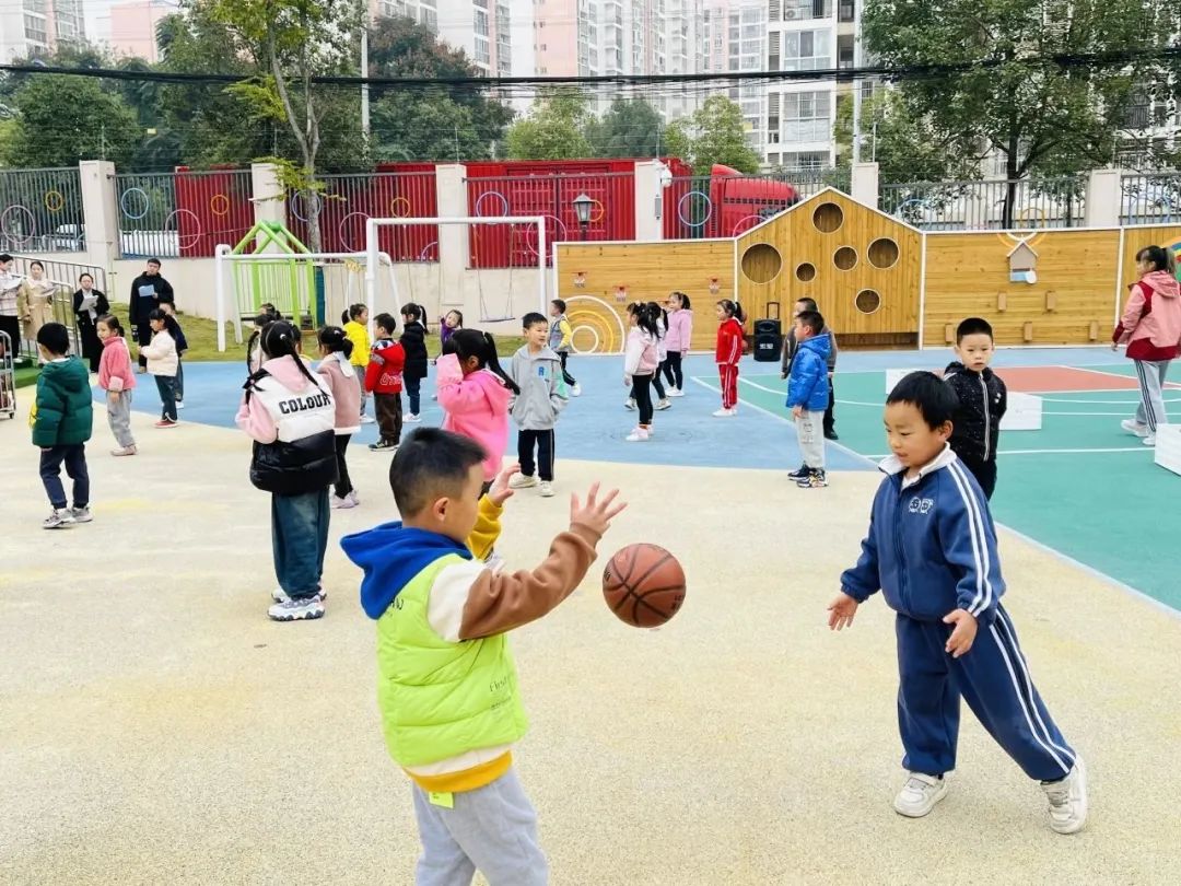 幼儿篮球技巧及方法教案_幼儿篮球教学方法_教幼儿园篮球的教案