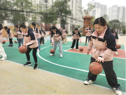 幼儿篮球教学方法_幼儿篮球技巧及方法教案_教幼儿园篮球的教案