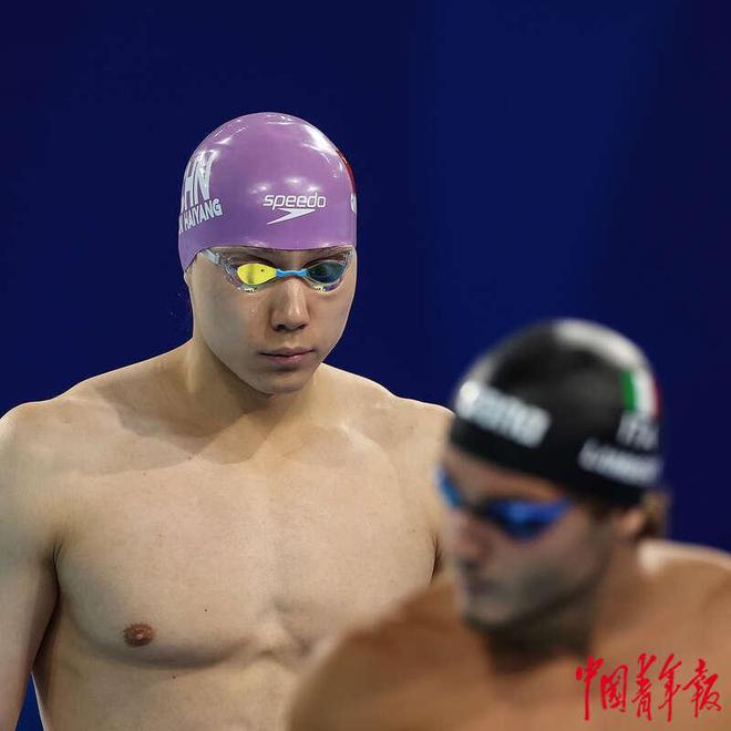 大运会游泳记录_大运会游泳比赛_大运会游泳冠军颁奖视频