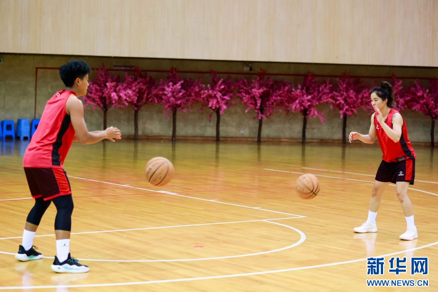 普宁市第六届篮球赛3v3谁拿了冠军_普宁篮球协会_普宁市第六届运动会篮球比赛