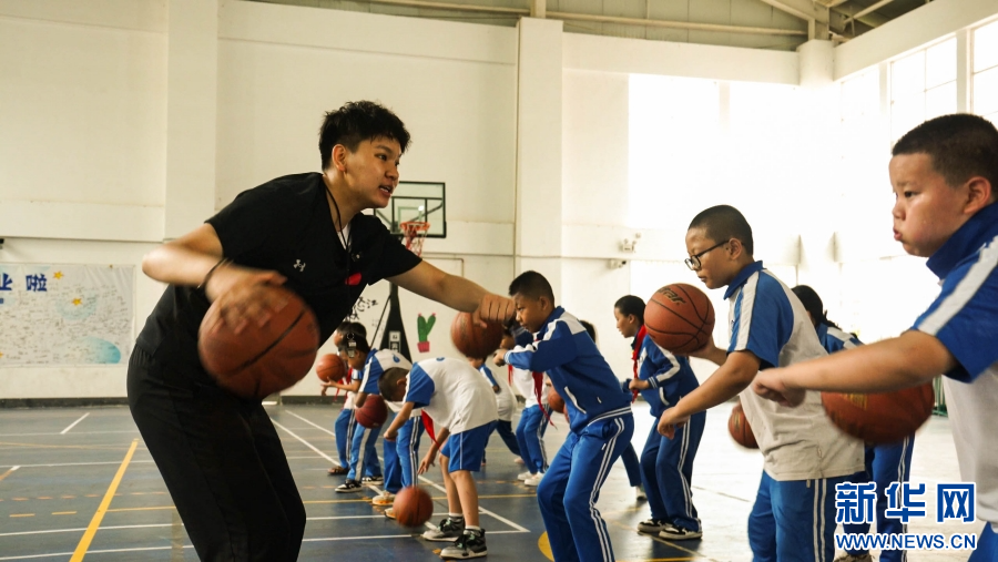 普宁市第六届篮球赛3v3谁拿了冠军_普宁篮球协会_普宁市第六届运动会篮球比赛
