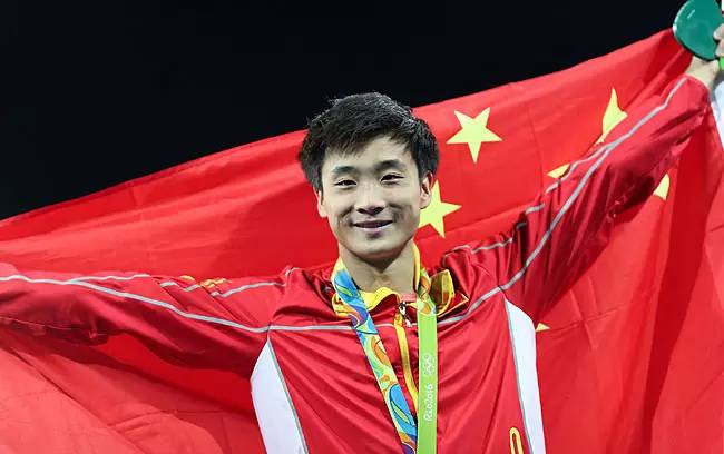 刘诗雯游泳冠军_游泳冠军刘诗雯照片_游泳刘诗雯资料个人资料